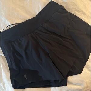 On cloud running shorts